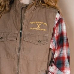 Yellowstone Dutton Ranch Logo Cloth Vest -Yellowstone Store FlannelFinals 008a