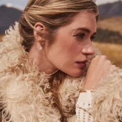 Yellow Rose By Kendra Scott X Yellowstone Beth Dutton Cuff Bracelet 9 Yellow Rose By Kendra Scott X Yellowstone Beth Dutton Cuff Bracelet -Yellowstone Store KSCTT YSCBSG 145 MF1