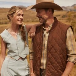 Yellow Rose By Kendra Scott X Yellowstone Dutton Pendant Necklace -Yellowstone Store KSCTT YSDPNST 145 MF3 1a9e8faf 66ba 43fe b40a 61e4d0e76057