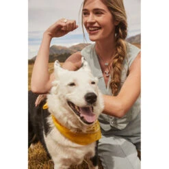 Yellow Rose By Kendra Scott X Yellowstone Dutton Pendant Necklace -Yellowstone Store KSCTT YSDPNST 145 MF6 e947990a 4069 40d9 a9ce 08ff2db2629c