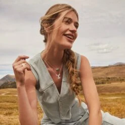 Yellow Rose By Kendra Scott X Yellowstone Elisa Short Pendant Necklace -Yellowstone Store KSCTT YSELNST 145 MF7