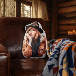 Yellowstone Beth Dutton Pillow -Yellowstone Store YS BTHDTT 213 101791 MF3