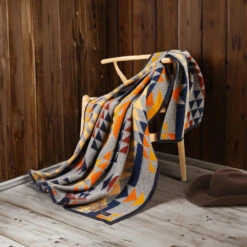 Yellowstone Exclusive Pendleton Blanket -Yellowstone Store YS LEPB 62 MF11