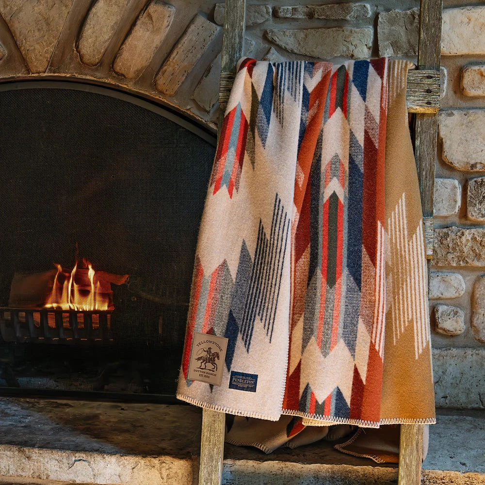 Yellowstone X Pendleton Exclusive Wool Blanket 12 Yellowstone X Pendleton Exclusive Wool Blanket - Image 10
