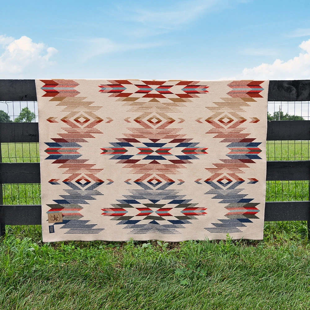 Yellowstone X Pendleton Exclusive Wool Blanket 8 Yellowstone X Pendleton Exclusive Wool Blanket - Image 6